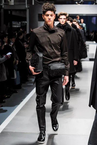 Look 34